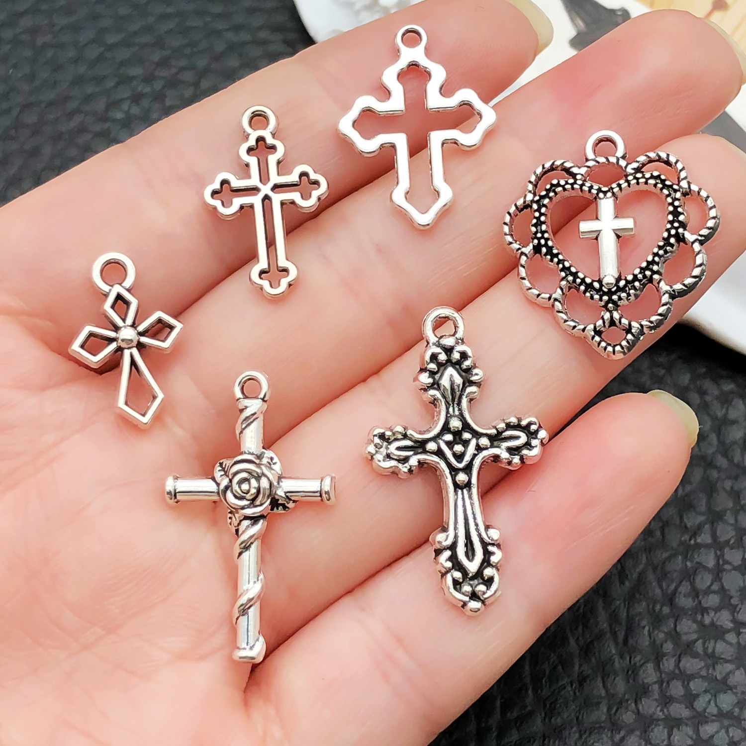 52pcs Assorted Cross Pendants  - Ethnic Fashion Collection ulasan dan harga