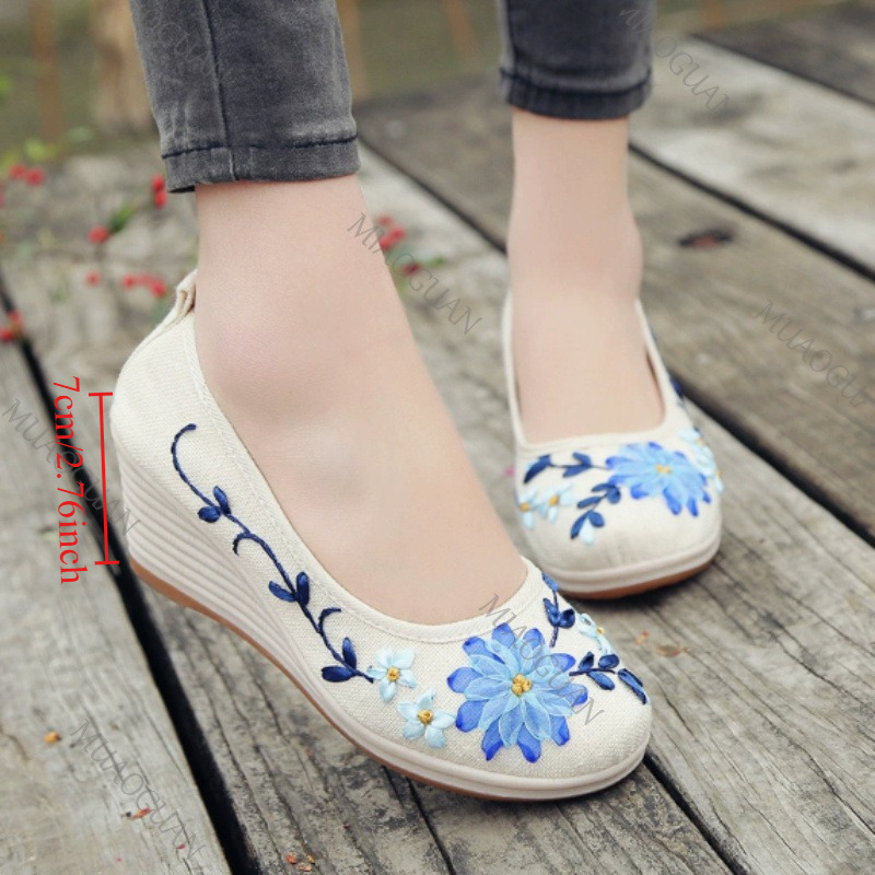 Embroidered Women Comfort Wedg - Ethnic Fashion For Women ulasan dan harga